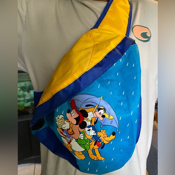 Vintage Disney bag/ backpack - Picture 10 of 15